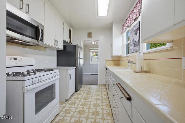 1205 Tyler Street, Glendale, CA 91205