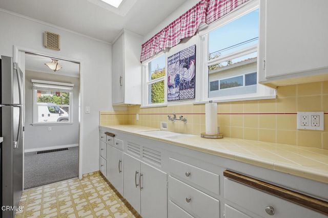 1205 Tyler Street, Glendale, CA 91205