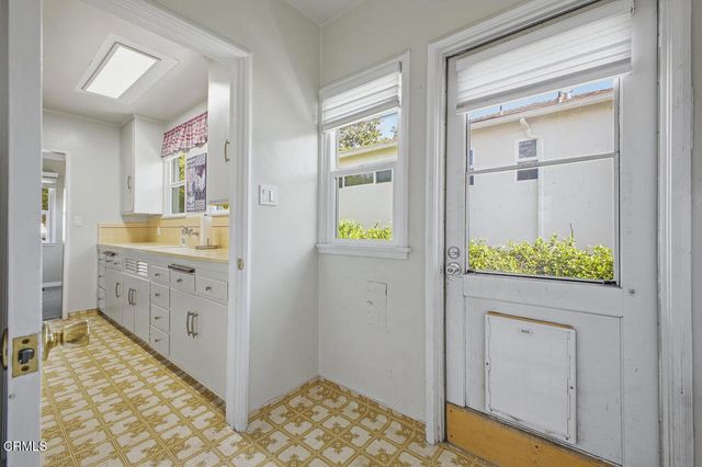 1205 Tyler Street, Glendale, CA 91205