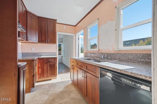 1205 Tyler Street, Glendale, CA 91205