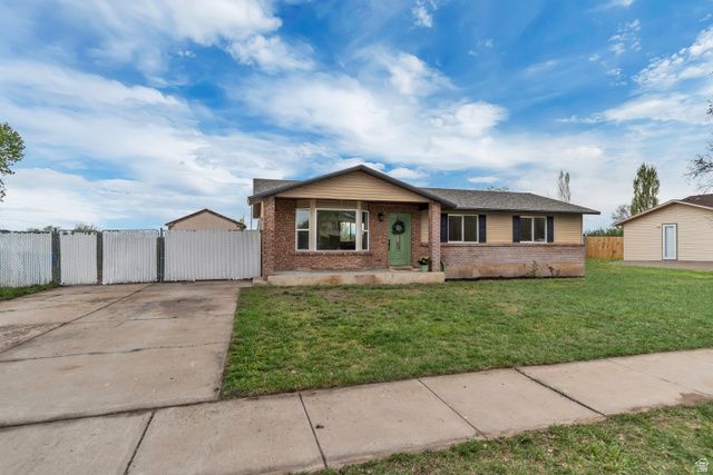 2575 N 2250 W, Farr West, UT 84404