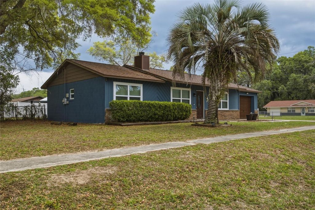 Image 26 of property listing at 4265 NE 25 TERRACE, Ocala, FL 34479