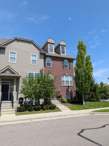 333 Glenhurst Boulevard 9, Rochester Hills, MI 48307