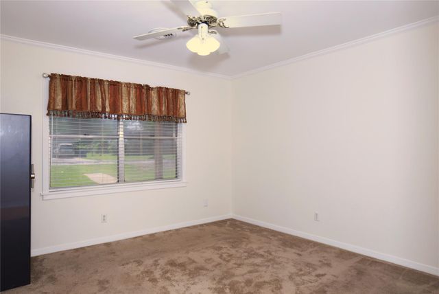 115 Irwin Road, West Columbia, TX 77486