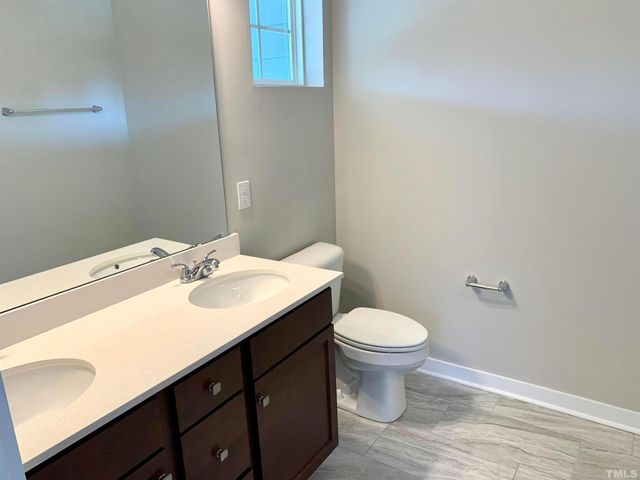 801 S Franklin Street, Wake Forest, NC 27587