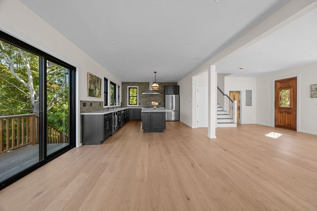 309 Bradford Street, Provincetown, MA 02657