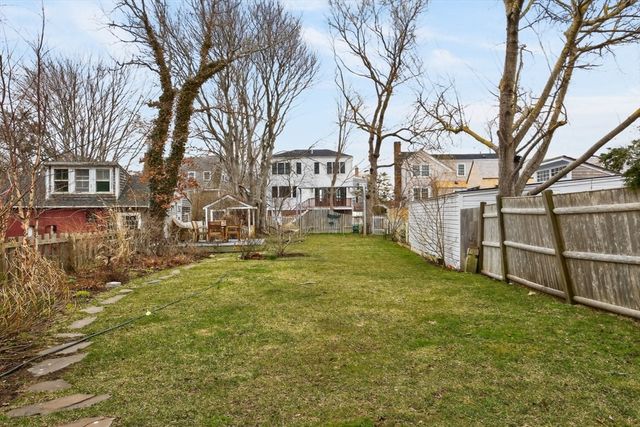309 Bradford Street, Provincetown, MA 02657