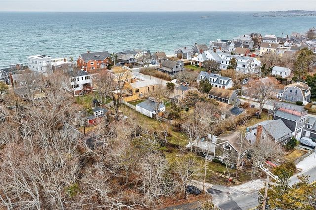 309 Bradford Street, Provincetown, MA 02657