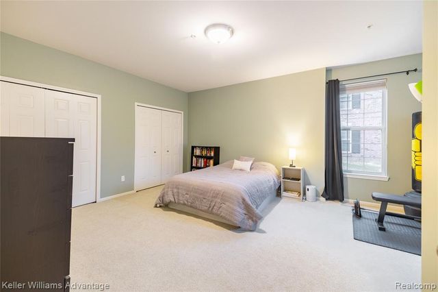 921 E Summerfield Glen Circle, Ann Arbor, MI 48103