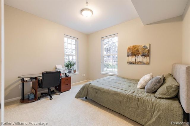 921 E Summerfield Glen Circle, Ann Arbor, MI 48103