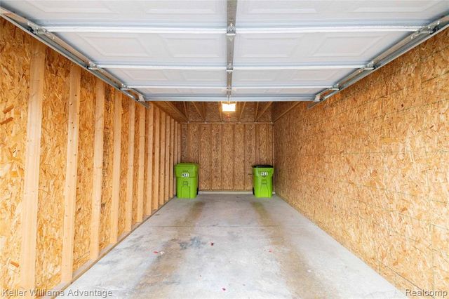 921 E Summerfield Glen Circle, Ann Arbor, MI 48103