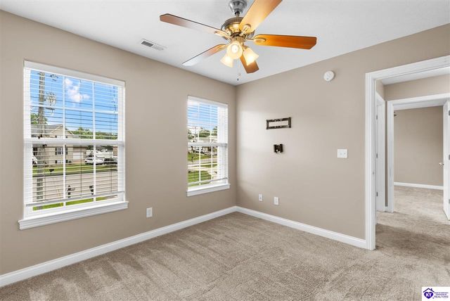 205 Creekvale Court, Vine Grove, KY 40175