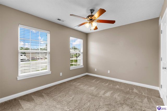 205 Creekvale Court, Vine Grove, KY 40175