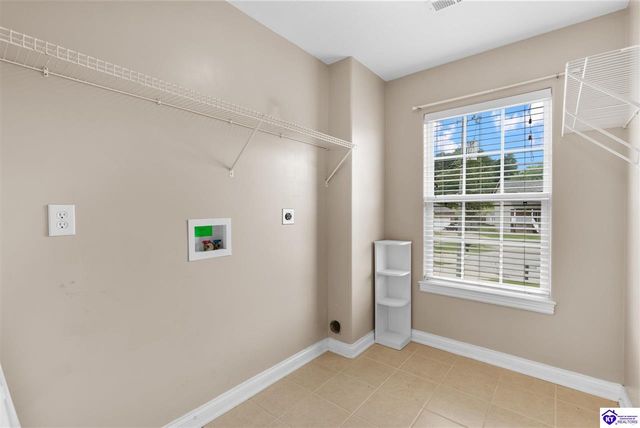 205 Creekvale Court, Vine Grove, KY 40175