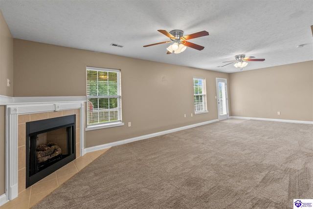 205 Creekvale Court, Vine Grove, KY 40175