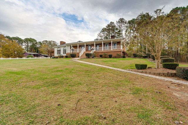 105 County Road 206, Bridgeport, AL 35740