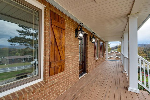 105 County Road 206, Bridgeport, AL 35740