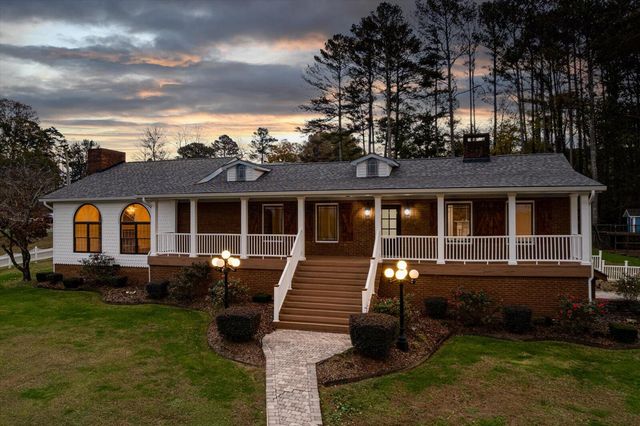 105 County Road 206, Bridgeport, AL 35740