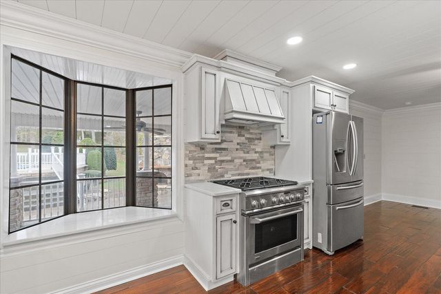 105 County Road 206, Bridgeport, AL 35740