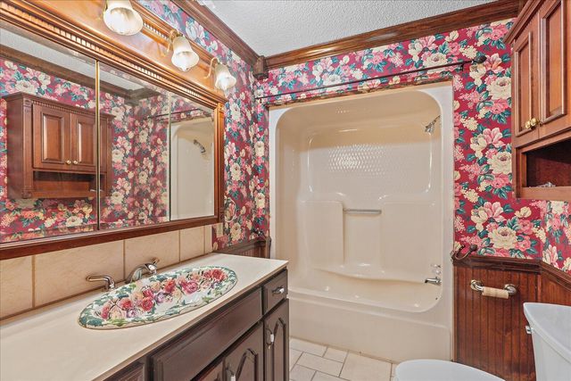 105 County Road 206, Bridgeport, AL 35740