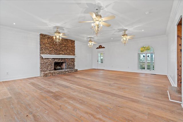 105 County Road 206, Bridgeport, AL 35740