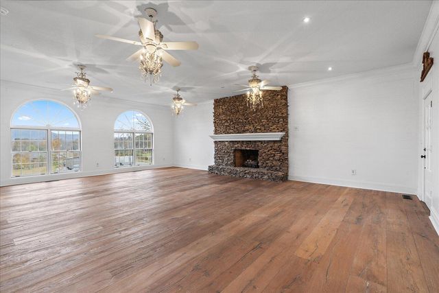 105 County Road 206, Bridgeport, AL 35740