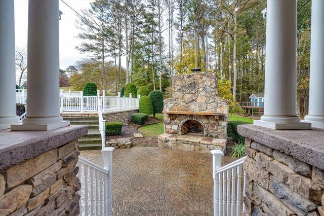 105 County Road 206, Bridgeport, AL 35740