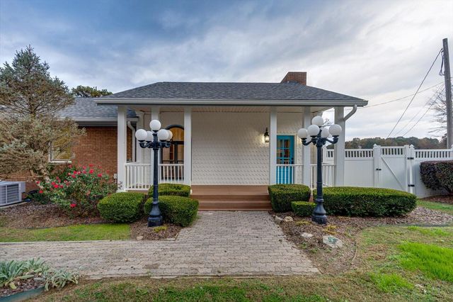 105 County Road 206, Bridgeport, AL 35740