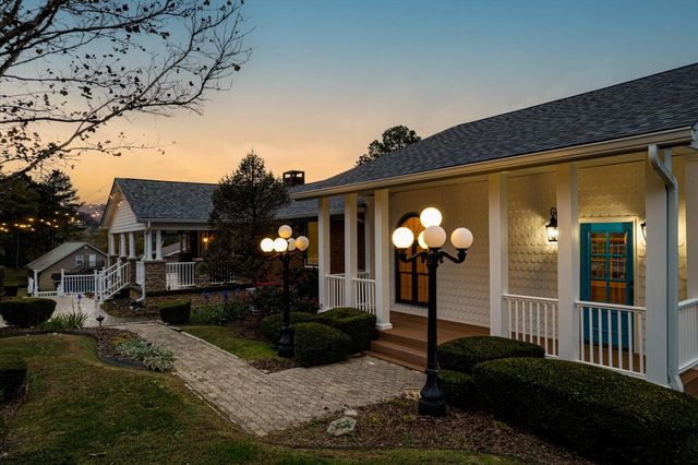 105 County Road 206, Bridgeport, AL 35740