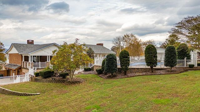 105 County Road 206, Bridgeport, AL 35740