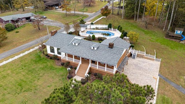 105 County Road 206, Bridgeport, AL 35740