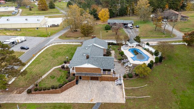 105 County Road 206, Bridgeport, AL 35740