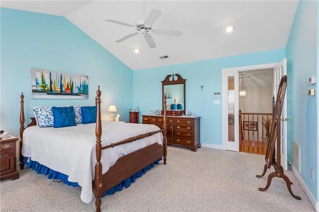23 Mizzen CIR, Hampton, VA 23664