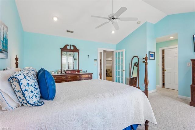 23 Mizzen CIR, Hampton, VA 23664