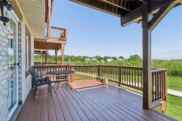 23 Mizzen CIR, Hampton, VA 23664