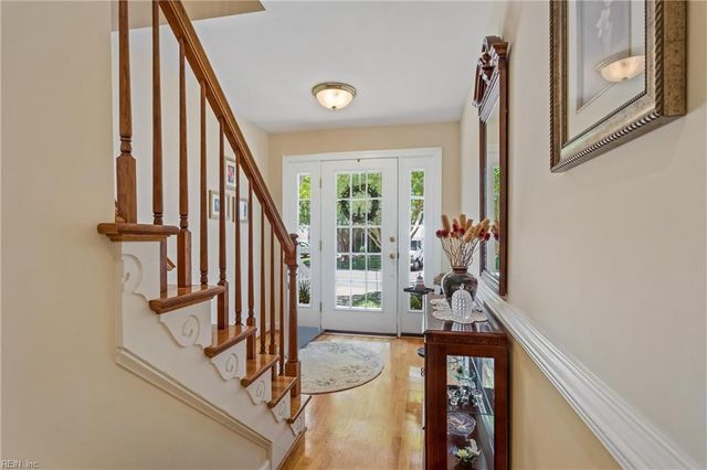 23 Mizzen CIR, Hampton, VA 23664