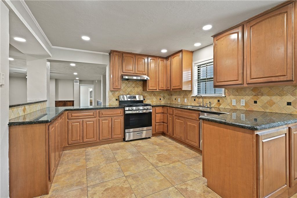 1214 Haines Drive, College Station, TX 77840 — photo 4