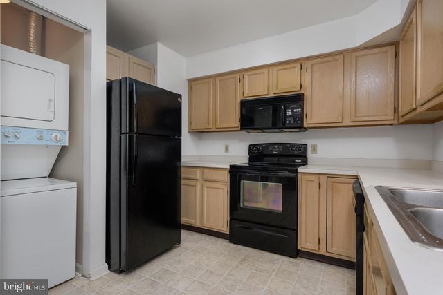 114 HIDDENWOOD DRIVE, Harrisburg, PA 17110
