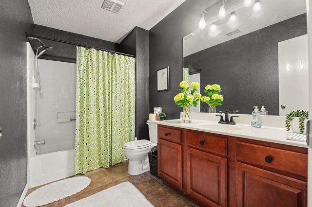 4932 Spur Ridge Court, Fort Worth, TX 76244