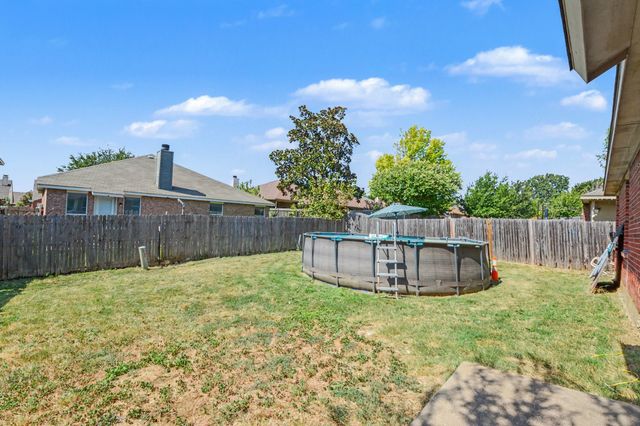 4932 Spur Ridge Court, Fort Worth, TX 76244