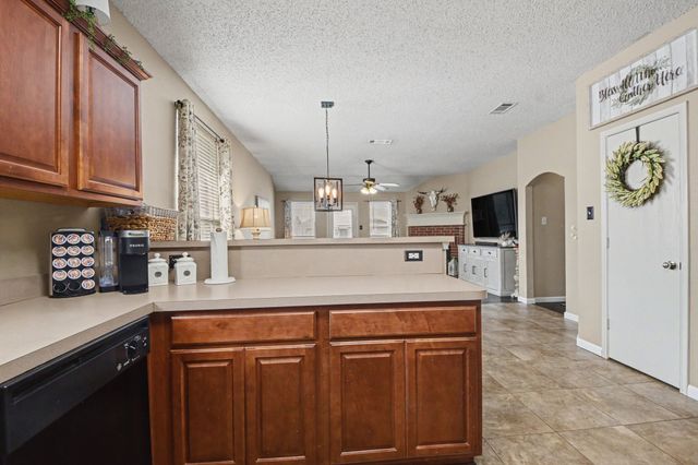 4932 Spur Ridge Court, Fort Worth, TX 76244