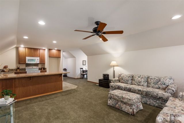 10923 Tilley Road S, Olympia, WA 98512