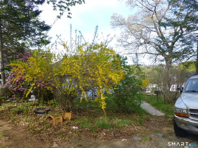 240 Vauxhall Street, New London, CT 06320