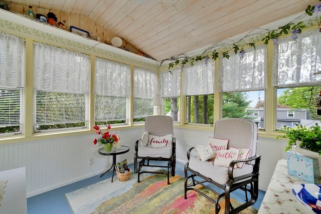 29 Crescent Hill, East Longmeadow, MA 01028