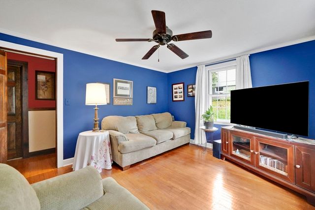 29 Crescent Hill, East Longmeadow, MA 01028