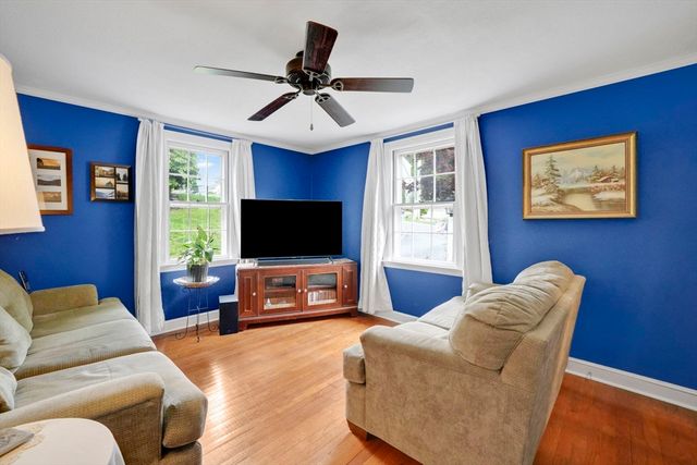 29 Crescent Hill, East Longmeadow, MA 01028
