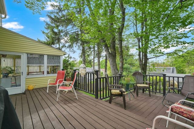 29 Crescent Hill, East Longmeadow, MA 01028