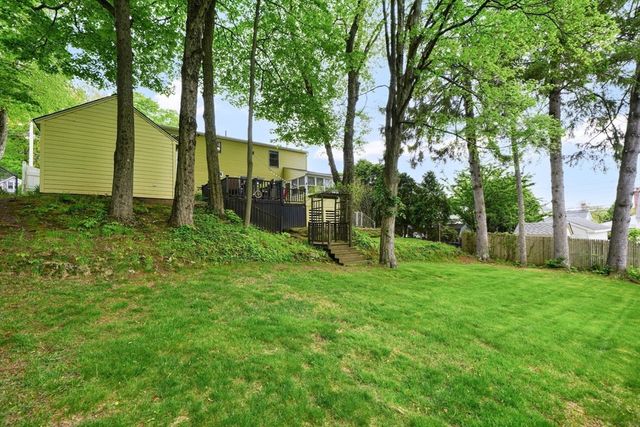 29 Crescent Hill, East Longmeadow, MA 01028