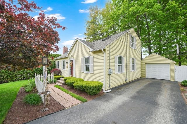 29 Crescent Hill, East Longmeadow, MA 01028