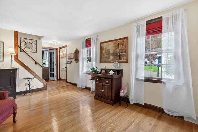 29 Crescent Hill, East Longmeadow, MA 01028